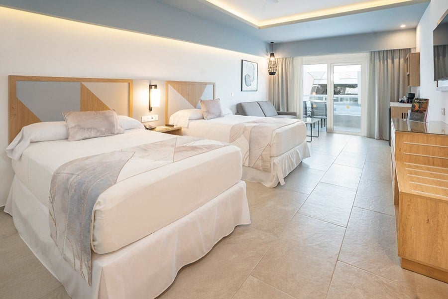 Riu Party room