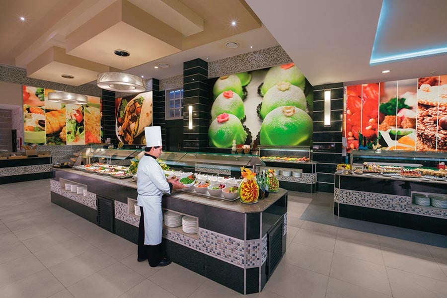 Main-restaurant-hotel-riu-palace-las-americas.jpg