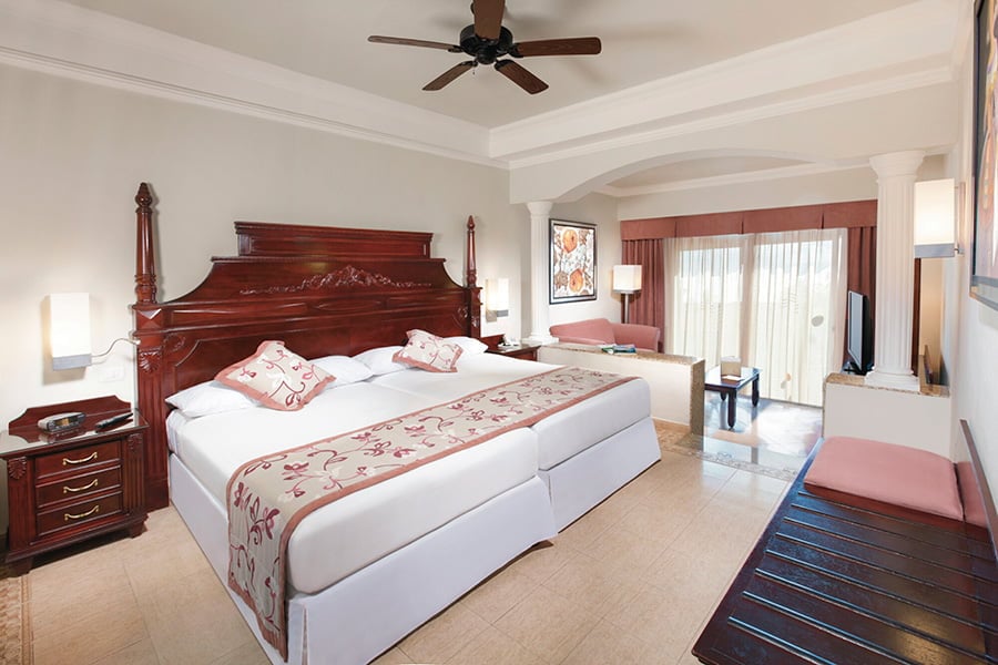 Jr. Suite