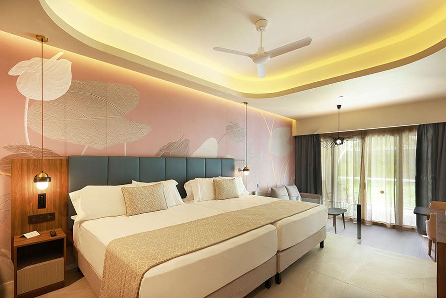 Jr. Suite