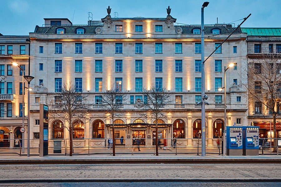 exterior-hotel-riu-plaza-the-gresham-dublin-23.jpg