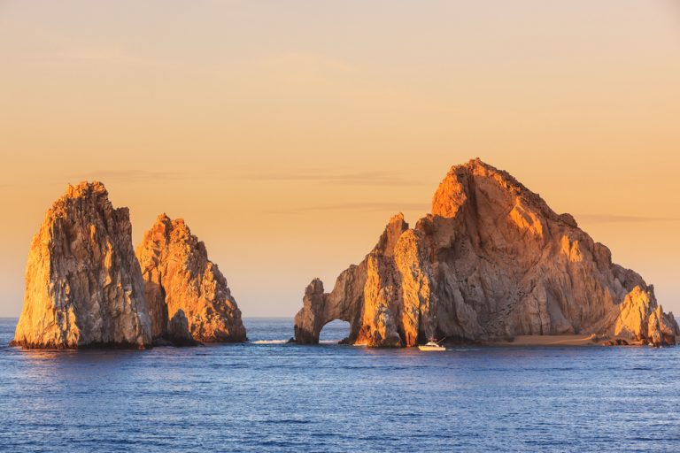 Visit Los Cabos and contemplate the natural beauty of El Arco. - RIU ...