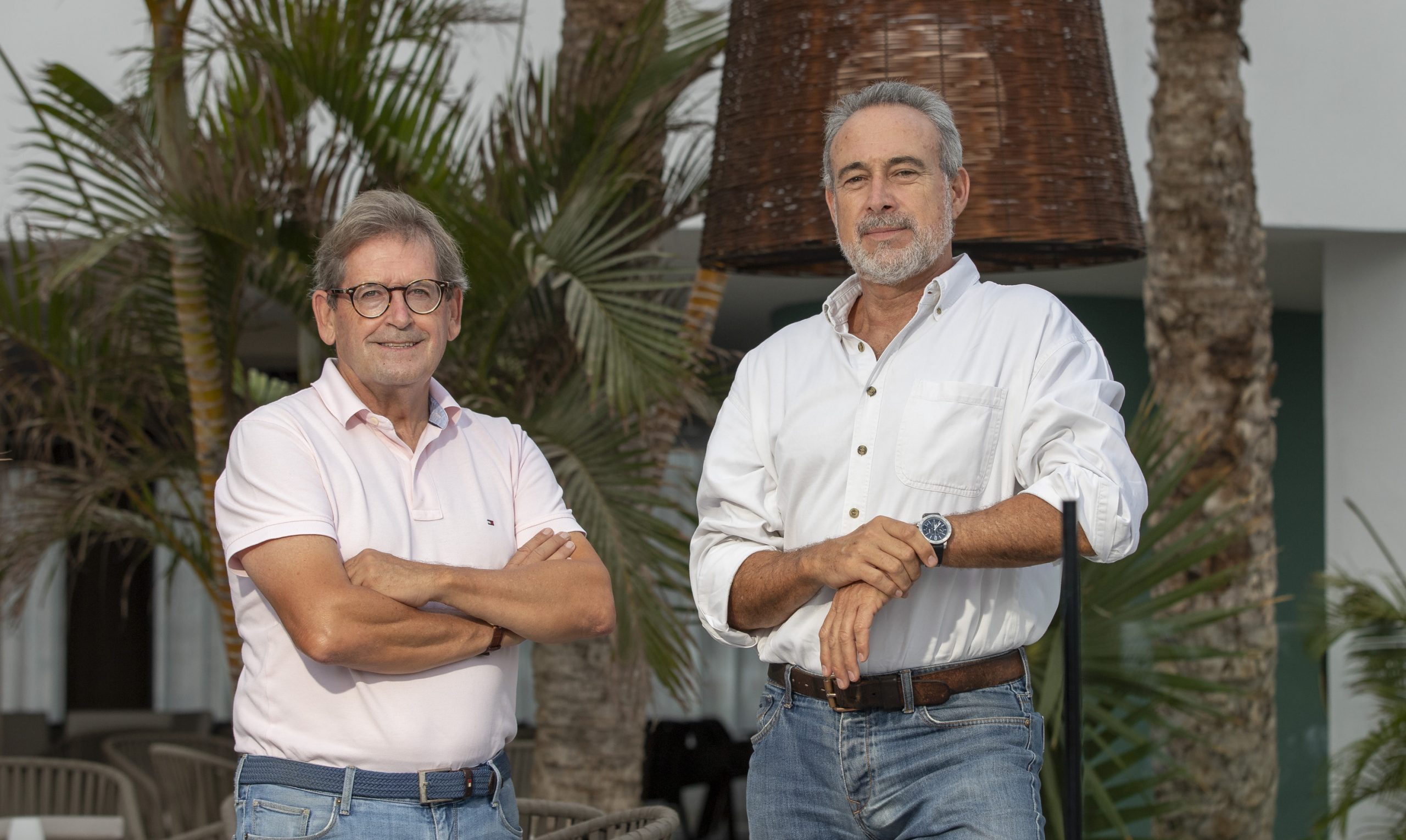 Luis Riu, CEO von Riu Hotels & Resorts, und Félix Casado, Leiter der Atlantikzone der Hotelkette