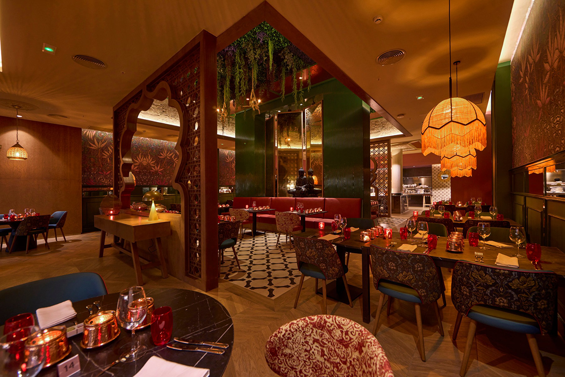 El restaurante indio, ubicado en el Riu Turquoise, ofrece servicio de cenas a los clientes de ambos hoteles en Isla Mauricio