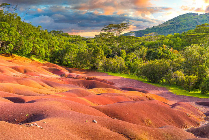 Paisaje de dunas conocido como Tierra de los Siete Colores de Chamarel, en Isla Mauricio