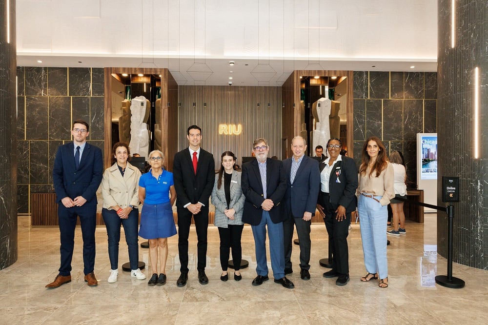 Riu Plaza Chicago management team.