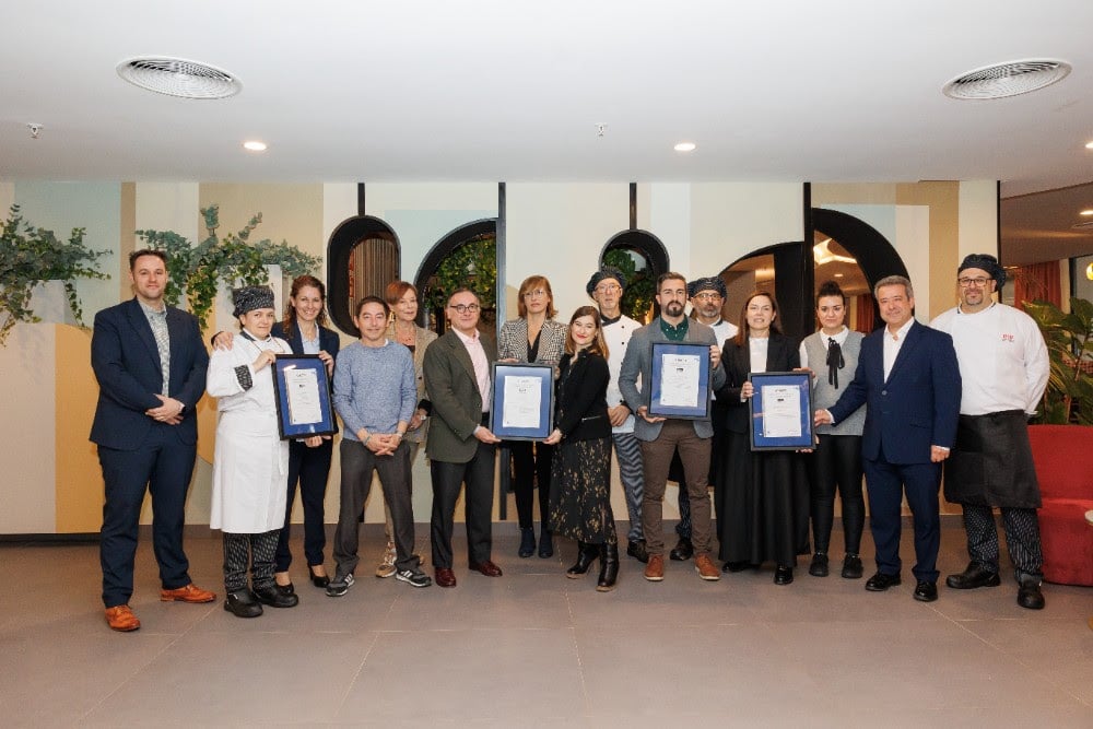 Los hoteles de Playa de Palma recibiendo la certificación de Desperdicio Alimentario Cero por parte de AENOR