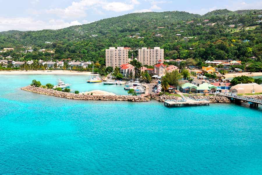 bahia-ocho-rios.jpg