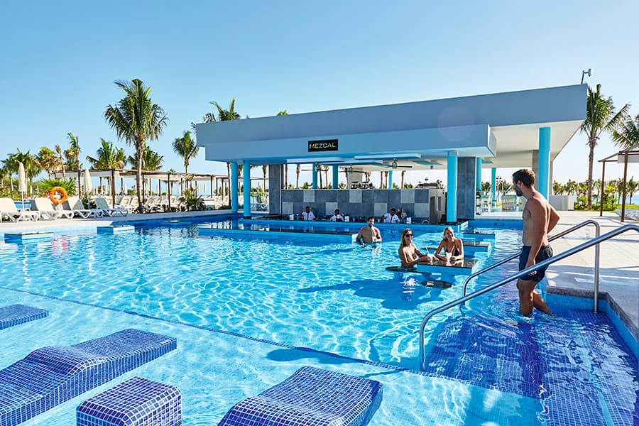 piscina-hotel-riu-dunamar-2.jpg