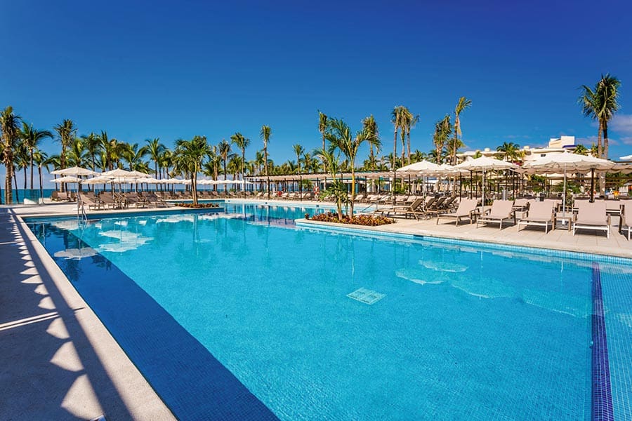 pool-riu-vallarta.jpg