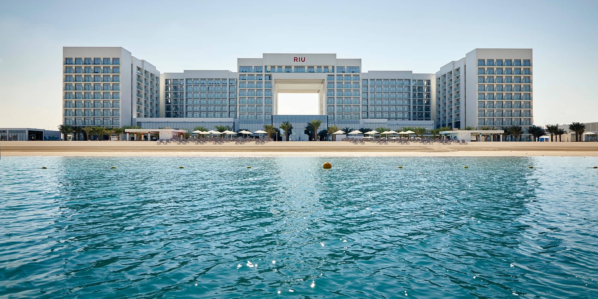 slide-hotel-riu-dubai.jpg