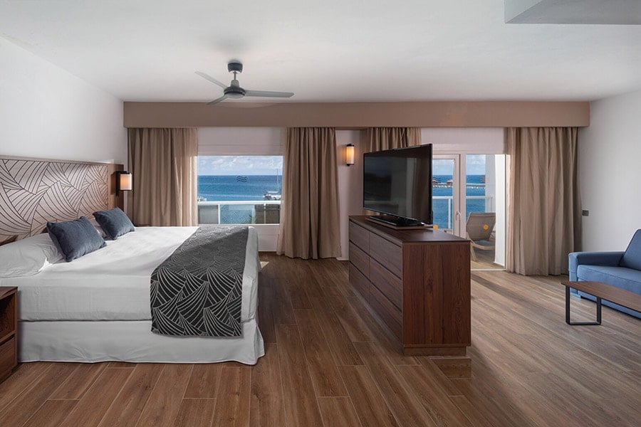 Suite with sea view
