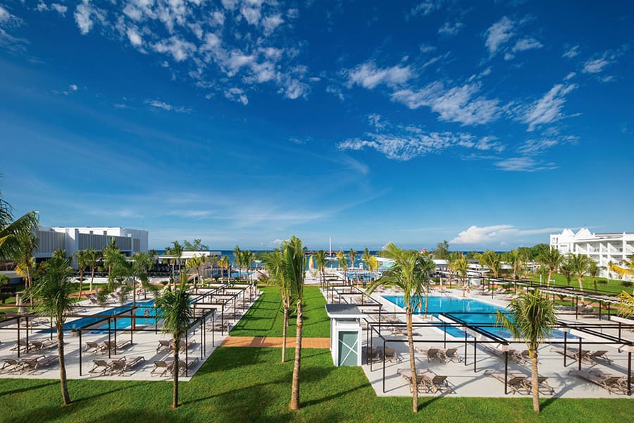 Pools-riu-montego-bay.jpg