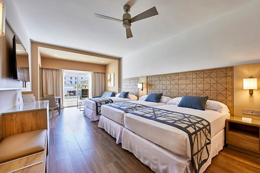 Grande Jr. Suite