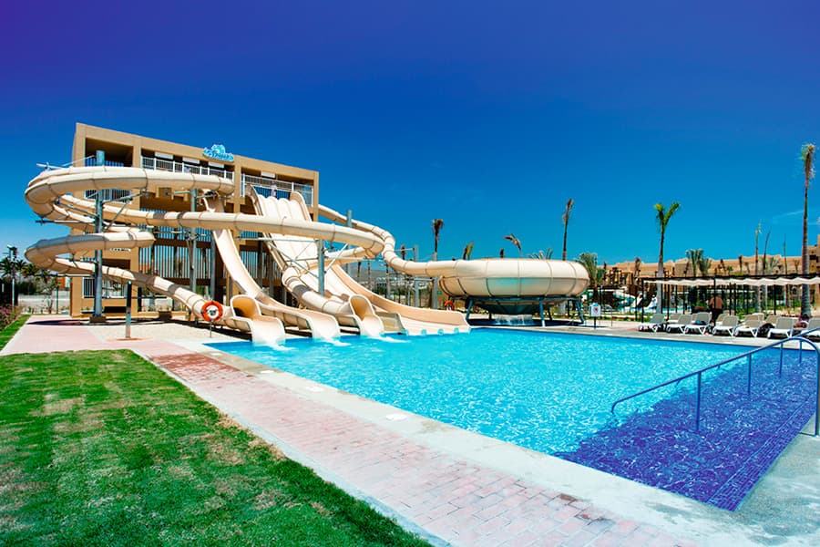Splash-water-world-riu-palace-cabo-lucas-2.jpg