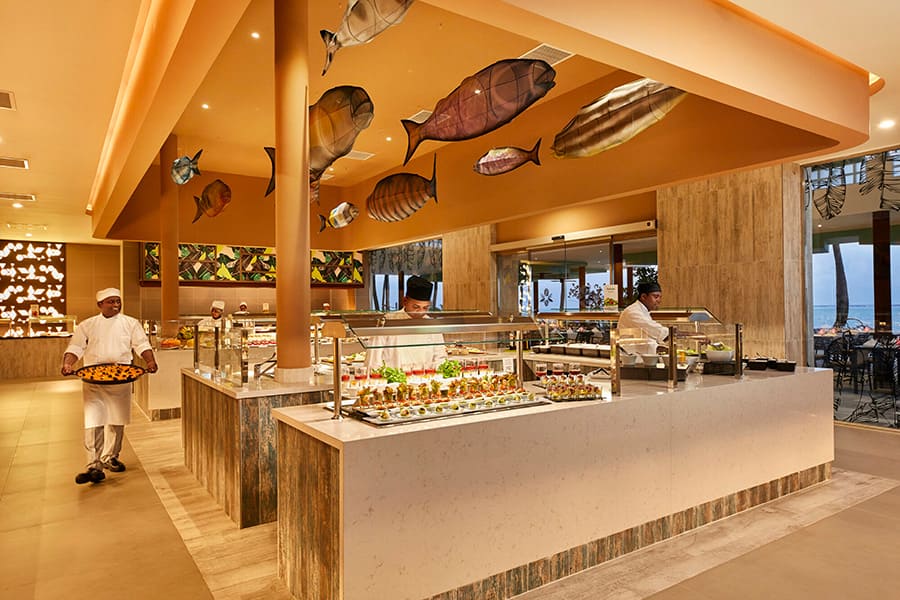 Restaurante-hotel-riu-palace-maldivas11.jpg