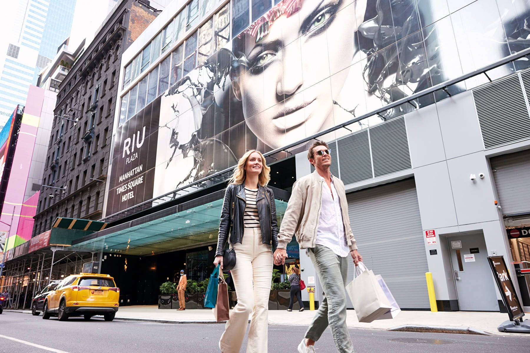 hero-riu-plaza-manhattan-times-square-v2.jpg