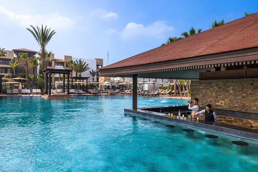 Swimup-bar-riu-palace-tikida-agadir-2.jpg