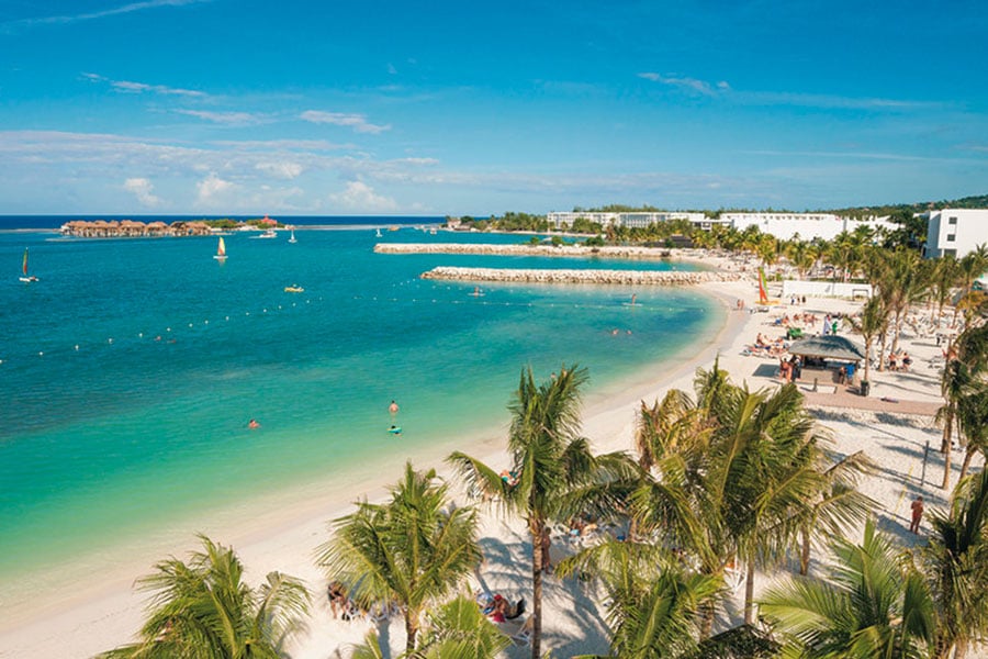 beach-riu-reggae-3.jpg